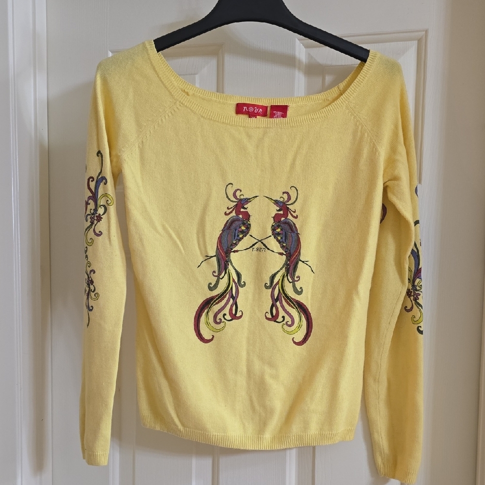 Elegant Yellow Bird Long Sleeve Top